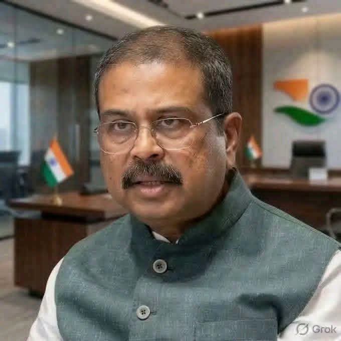 କେନ୍ଦ୍ର ଶିକ୍ଷାମନ୍ତ୍ରୀ ପଦ ଛାଡ଼ିଲେ ଧର୍ମେନ୍ଦ୍ର ପ୍ରଧାନ