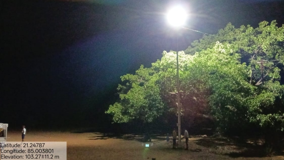 ହାଇମାଷ୍ଟ ଲାଇଟ୍ରେ ଉଜ୍ଜ୍ୱଳ ହେଲା ହାତୀପ୍ରବଣ ଗ୍ରାମ; ମଣିଷ–ହାତୀ ସଂଘର୍ଷ ହ୍ରାସକୁ ଅନୁଗୋଳ ବନଖଣ୍ଡର ନୂଆ ପଦକ୍ଷେପ