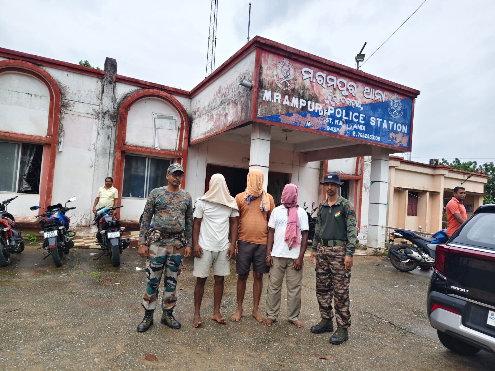 ବିଜେପି ନେତା ହତ୍ୟା ମାମଲାରେ ୩ ବରଫ ସମସ୍ତ ଅଭିଯୁକ୍ତ କୋର୍ଟ ଚାଲାଣ