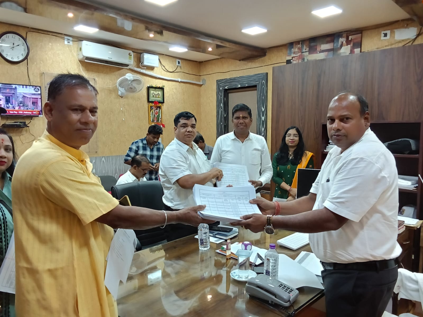 ସତନ୍ତ୍ର ସଘନ ସଂଶୋଧନ କାର୍ଯ୍ୟକ୍ରମର ଅଗ୍ରଗତି ସଂପର୍କରେ ରାଜନୈତିକ ଦଳର ପ୍ରତିନିଧିଙ୍କ ବୈଠକ