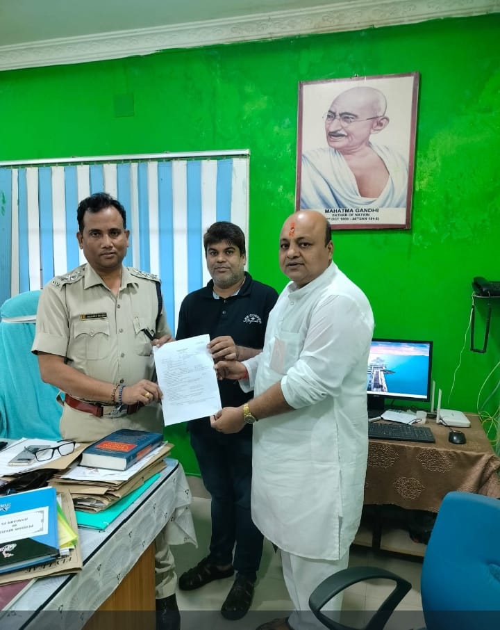 ଫେକ୍ UPI ଆପ୍ ଜରିଆରେ ଠକେଇ: ବଣିକ ସଂଘ ଦ୍ୱାରା ଅଭିଯୁକ୍ତଙ୍କୁ ଧରି ପୋଲିସକୁ ଜିମା, କୋର୍ଟ ଚାଲାଣ…,