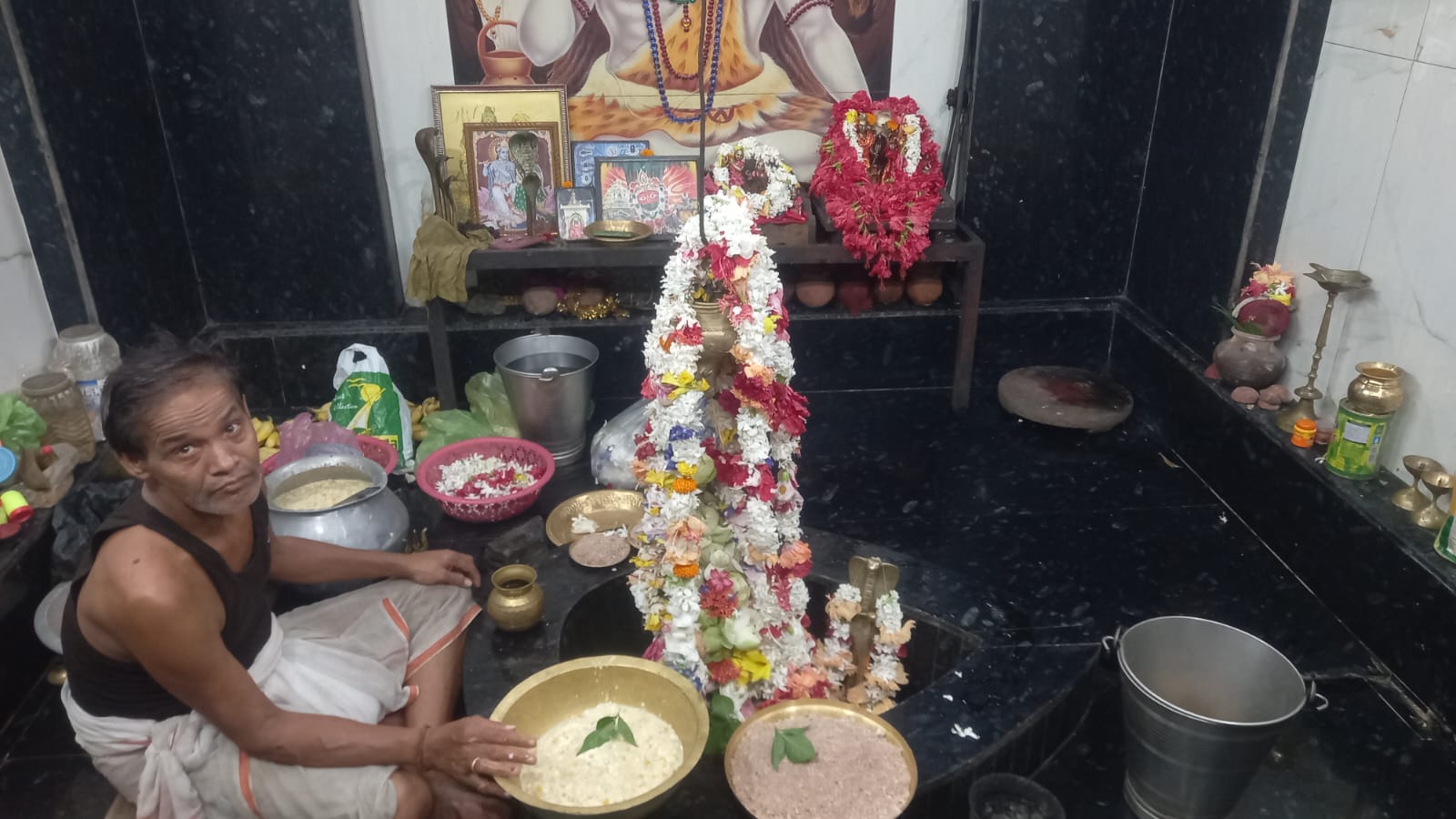 ଶ୍ରାବଣ ମାସର ଚତୁର୍ଥ (ଶେଷ) ସୋମବାରରେ ନ ବିଶେଷ ପୂଜାର୍ଚ୍ଚନା
