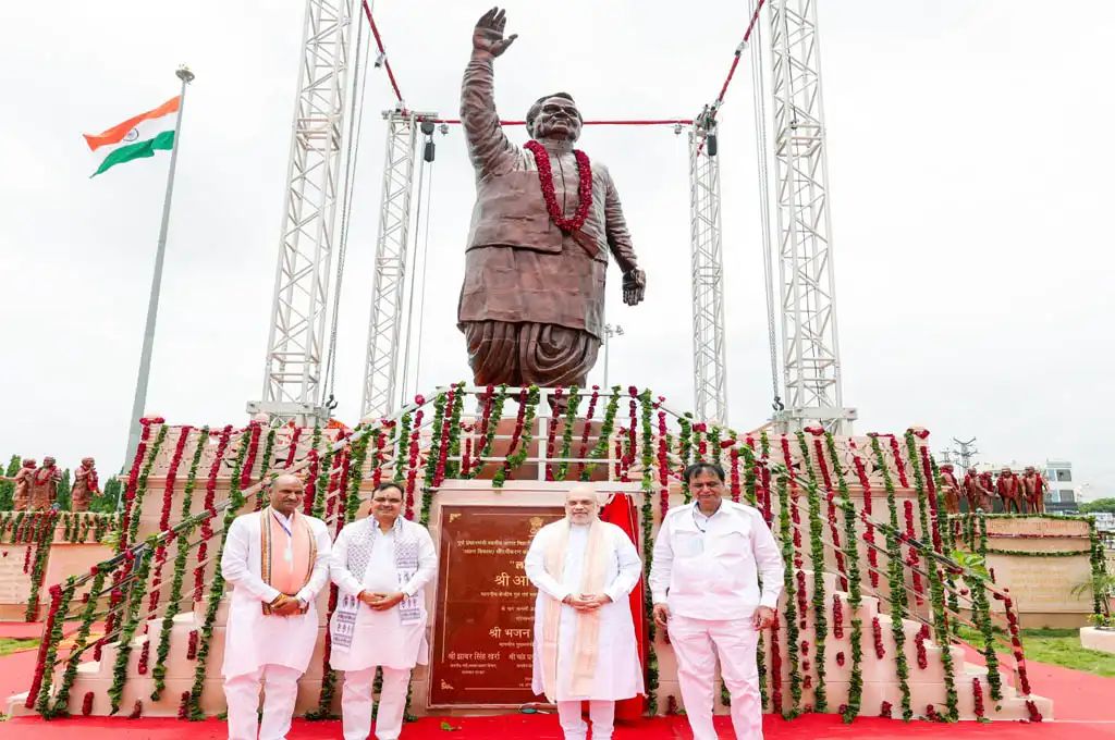 ଅଟଳଙ୍କୁ ଶ୍ରଦ୍ଧାଞ୍ଜଳି, ୨୧ ଫୁଟର ପ୍ରତିମୂର୍ତ୍ତି ଉନ୍ମୋଚନ