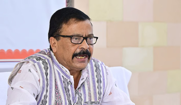 ବନ୍ୟା କ୍ଷତିଗ୍ରସ୍ତଙ୍କ ପାଇଁ ଆସିବ ସ୍ୱତନ୍ତ୍ର ପ୍ୟାକେଜ, ଚାଷୀଙ୍କୁ ମିଳିବ ସ୍ୱଳ୍ପ ମିଆଦି ଧାନ ବିହନ: ସୁରେଶ ପୂଜାରୀ