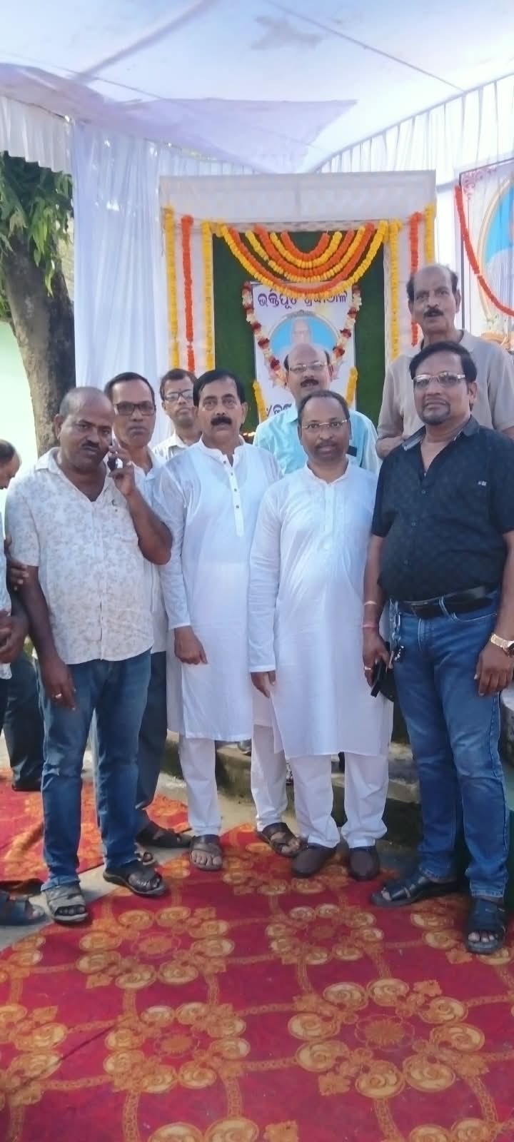 ଶିକ୍ଷାବିତ ତଥା ପ୍ରାବନ୍ଧିକଙ୍କୁ ଭକ୍ତିପୂତ ଶ୍ରଦ୍ଧାଞ୍ଜଳି