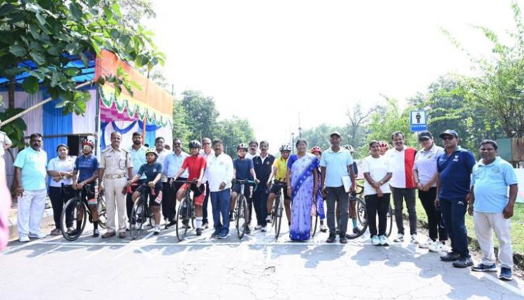 ରାଉରକେଲାରେ ସାଇକେଲିଂର ରୋମାଞ୍ଚ: ୧୨୨ ପ୍ରତିଯୋଗୀଙ୍କୁ ନେଇ ରାଜ୍ୟ ଚାମ୍ପିୟନସିପ୍ ଆରମ୍ଭ