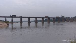 ସେଲ୍ଫି ନେବା ବେଳେ ନଦୀରେ ଖସି ମହିଳା ନିଖୋଜ; ଜାରି ରହିଛି ଉଦ୍ଧାର ଅଭିଯାନ