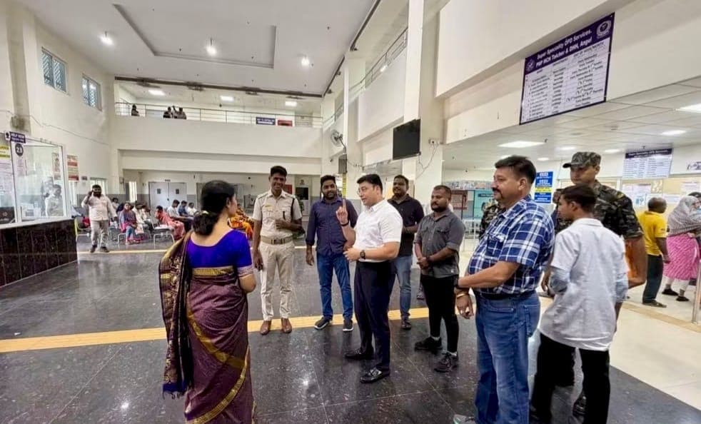 ଅନୁଗୋଳ DHHରେ ସୁରକ୍ଷା ବ୍ୟବସ୍ଥା ଯାଞ୍ଚ କଲେ ଏସ୍ପି