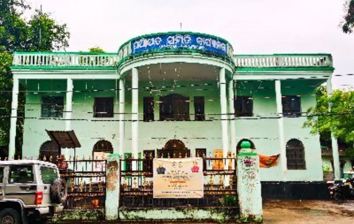ତାଳଚେର ବ୍ଲକରେ ମତ୍ସବିଭାଗ ହୋଇଗଲା କି ଉଭାନଜନସାଧାରଣ ହନ୍ତସନ୍ତ : ଦୀର୍ଘ ୧୫ବର୍ଷ ହେବ ୪ପଦବୀ ପଡ଼ିଛି ଖାଲି