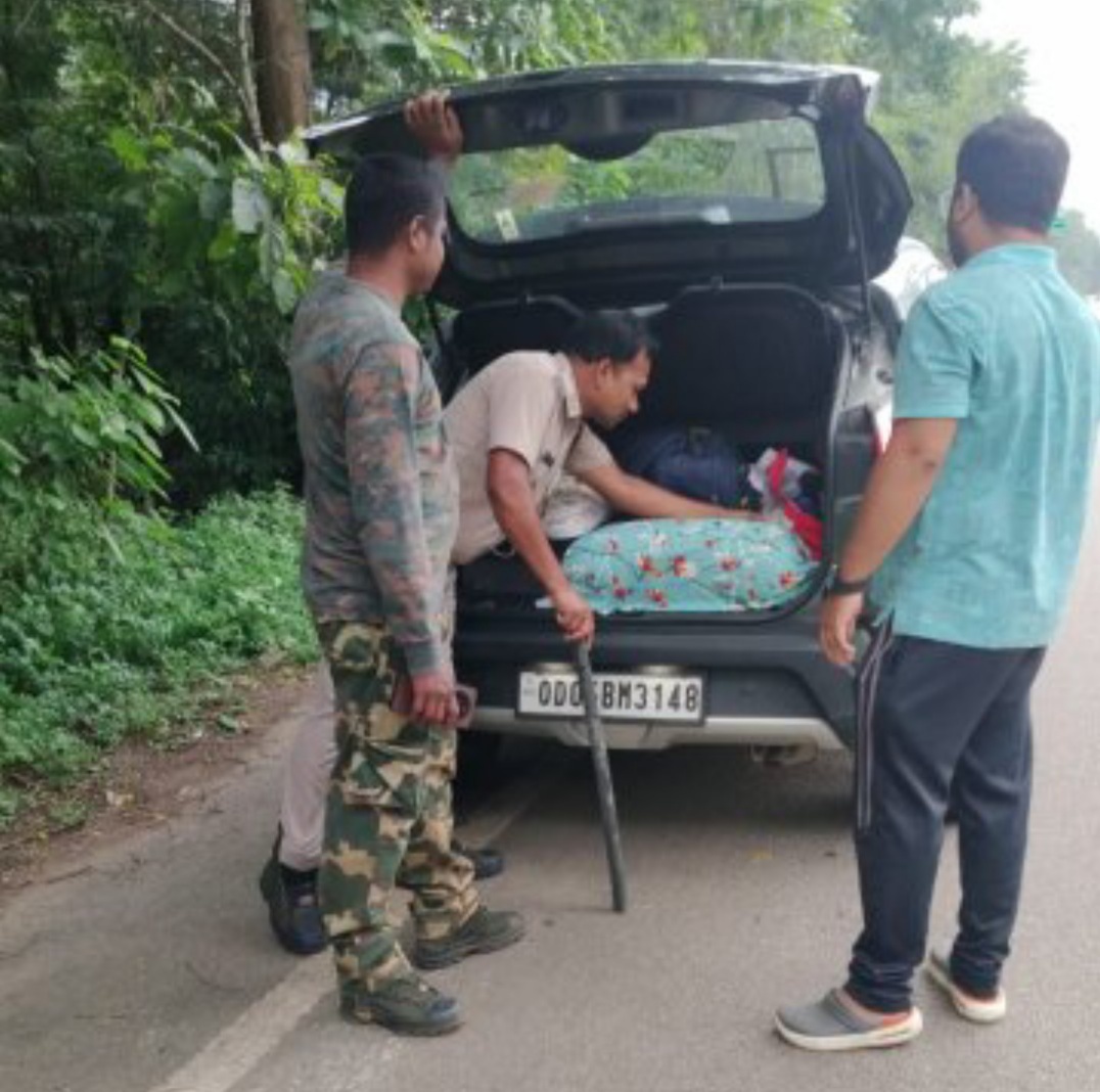 ସ୍ୱାମୀ ଲକ୍ଷ୍ମଣାନନ୍ଦଙ୍କ ୧୮ତମ ବଳିଦାନ ଦିବସ ପାଇଁ ଜାଲେଶପଟ୍ଟାରେ ପହଞ୍ଚିଲେ ବହୁ ସାଧୁସନ୍ଥ : ସମଗ୍ର ଜିଲ୍ଲା ସମେତ ଆଶ୍ରମ ପରିସରରେ କଡା ସୁରକ୍ଷା ବ୍ୟବସ୍ଥା