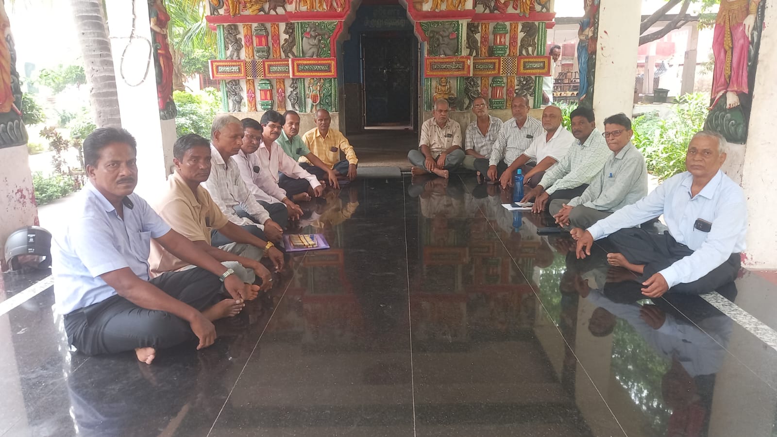 ନୂତନ ଅନୁଦାନ ପ୍ରାପ୍ତ ବିଦ୍ୟାଳୟରୁ ଅବସରପ୍ରାପ୍ତ ଶିକ୍ଷକ, ଶିକ୍ଷୟିତ୍ରୀ ଓ କର୍ମଚାରୀ ଆସୋସିଏସନ୍‌ର ବୈଠକ