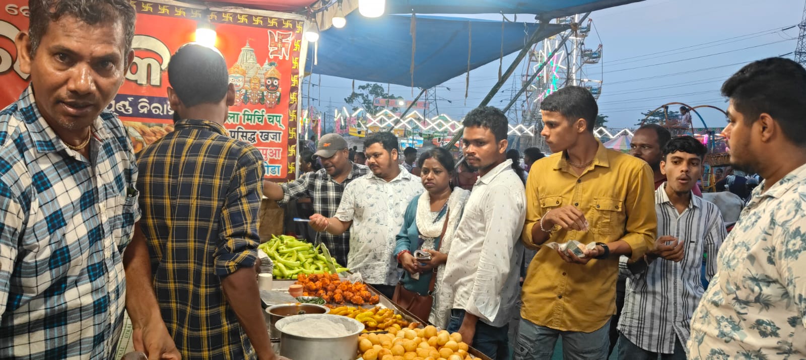 ଖାଦ୍ୟରମାନ ଯାଂଚ କଲେ ବିଭାଗୀୟ ଅଧିକାରୀ