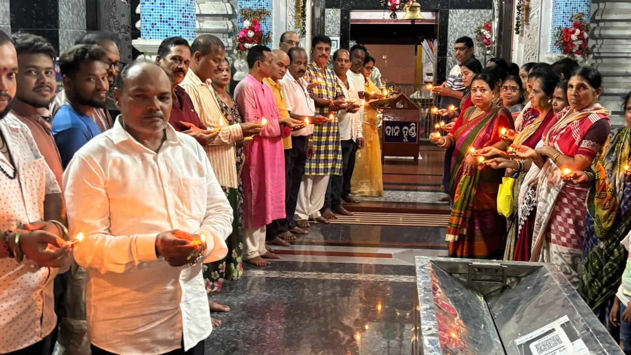 ବ୍ରହ୍ମପୁରରେ ‘ସେବା ସଂକଳ୍ପ ଅଭିଯାନ’: ଦୀପଦାନ ଓ ମିଷ୍ଟାନ୍ନ ବଣ୍ଟନରେ ମୋଦିଙ୍କ ଜନ୍ମଦିନ ପାଳନ