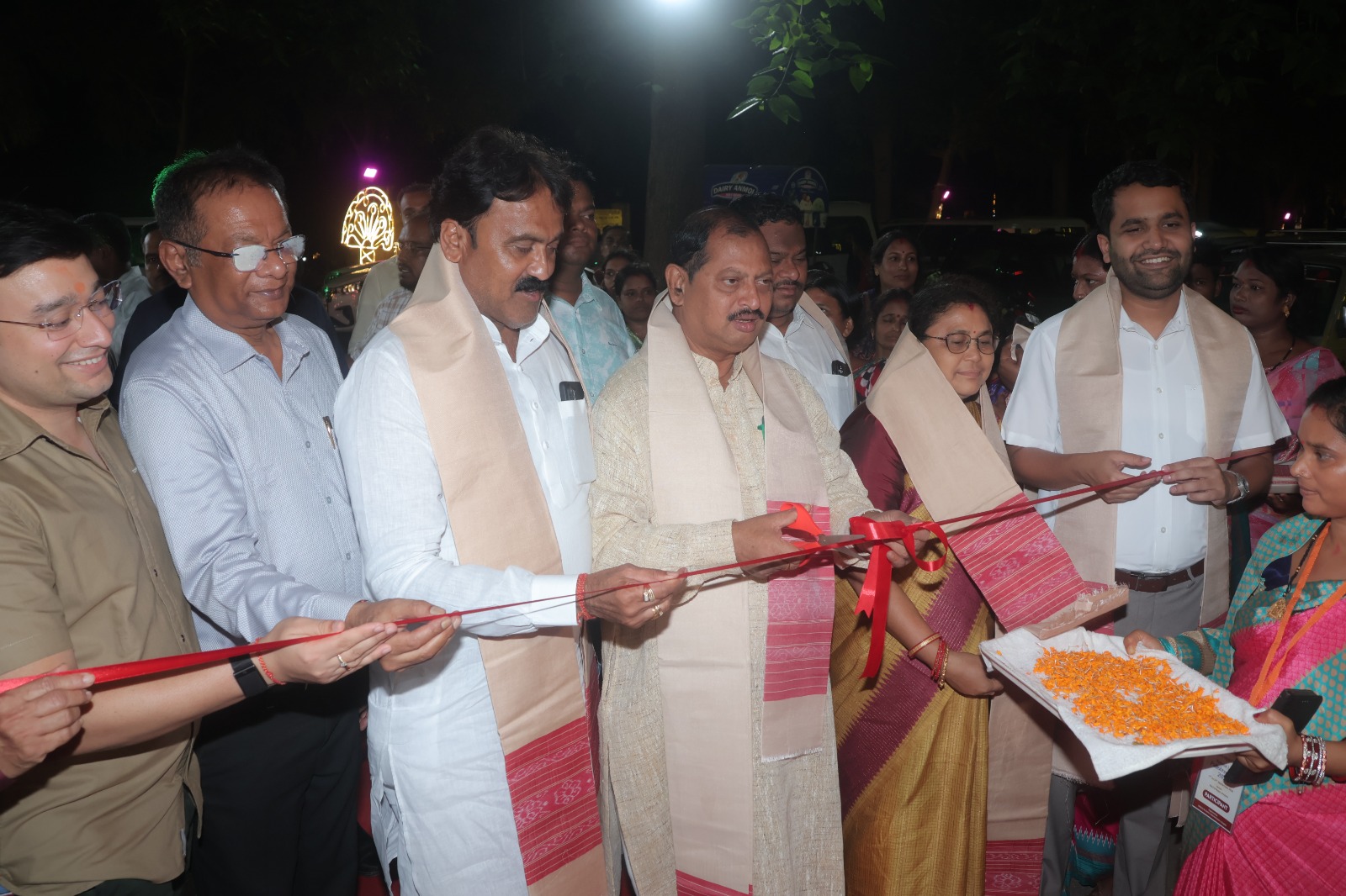 ପ୍ରସିଦ୍ଧ ବିଶ୍ୱକର୍ମା ପୂଜା ଉପଲକ୍ଷେ ସପ୍ତଦଶ ଜାତୀୟ ସ୍ତରୀୟ ପଲ୍ଲୀଶ୍ରୀ ମେଳା ଉଦ୍ଘାଟିତ