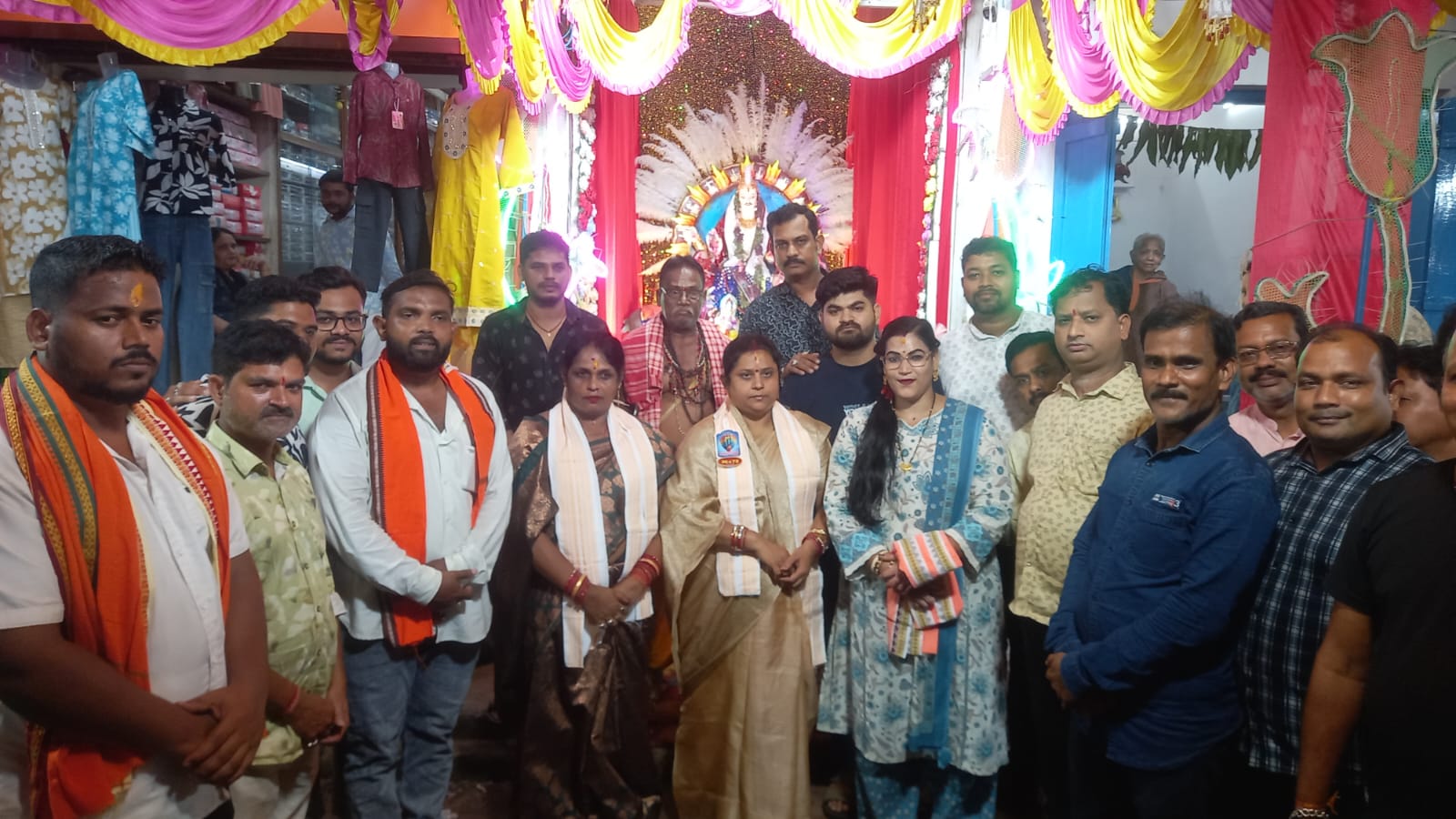 ଗୋଲ୍ଡ ଷ୍ଟାର କ୍ଲବ୍ ପକ୍ଷରୁ ୩୯ ତମ ବିଶ୍ବକର୍ମା ପୂଜାରେ ସଙ୍ଖୁଡି ଭୋଗ