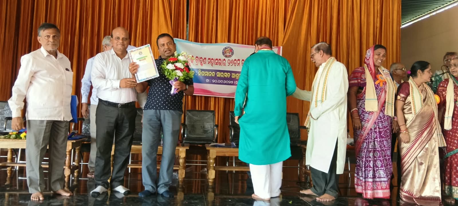 ସ୍ବେଚ୍ଛାସେବୀ ଓ ସାମ୍ବାଦିକ ସମ୍ମାନିତ