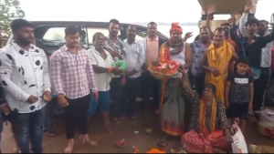ଆନନ୍ଦ ବଜାର ଲକ୍ଷ୍ମୀପୂଜା କମିଟିର ମାଟି ଅନୁକୂଳ