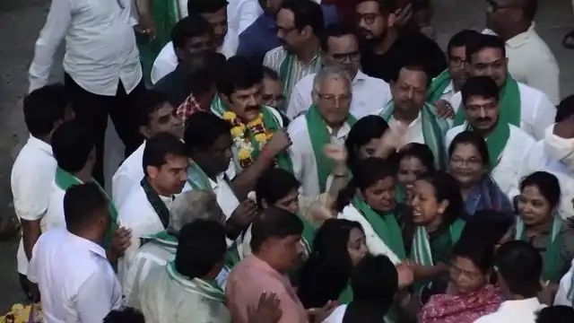 ୧୦ ମାସ ପରେ ଜେଲ୍ରୁ ମୁକୁଳିଲେ ବିକ୍ରମ ପଣ୍ଡା, ପୀତବାସ ହତ୍ୟା ମାମଲାରେ ହାଇକୋର୍ଟରୁ ସର୍ତ୍ତମୂଳକ ଜାମିନ