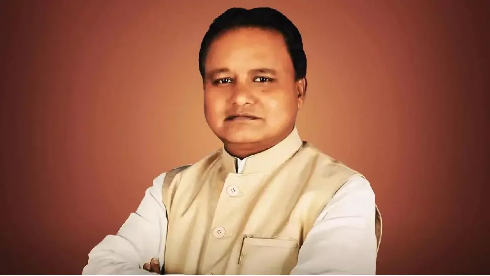 ନଭେମ୍ବର ୧ରେ ନିଯୁକ୍ତି ମେଳା, ସେବକ-ସେବିକା ଓ ଜନଜାତି ଭାଷା ଶିକ୍ଷକଙ୍କୁ ନିଯୁକ୍ତିପତ୍ର ବାଣ୍ଟିବେ ମୁଖ୍ୟମନ୍ତ୍ରୀ