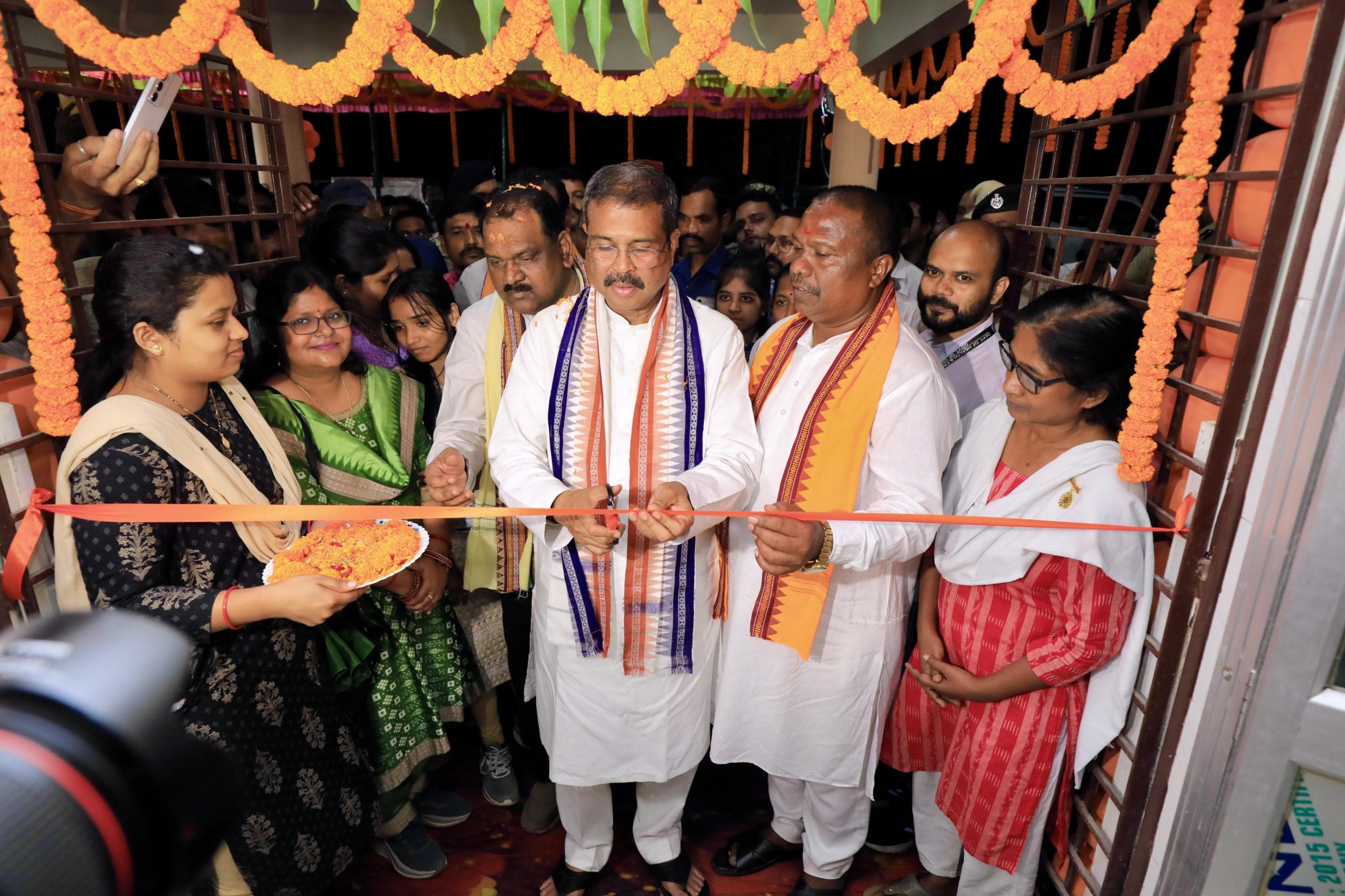 କତରବଗାରେ ଉଦ୍‌ଘାଟିତ ଆୟୁଷ୍ମାନ ଆରୋଗ୍ୟ ମନ୍ଦିର, ଗ୍ରାମାଞ୍ଚଳରେ ସ୍ୱାସ୍ଥ୍ୟସେବା ହେବ ସୁଗମ