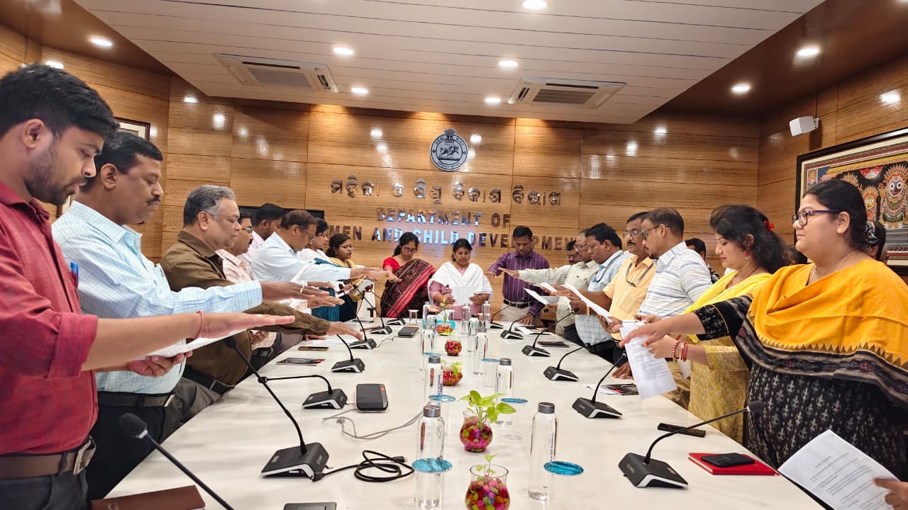 ମହିଳା ଓ ଶିଶୁ ବିକାଶ ବିଭାଗ ପକ୍ଷରୁ ଦୁର୍ନୀତି ନିବାରଣ ସଚେତନତା ସପ୍ତାହ ପାଳନ ଅବସରରେ ଶପଥ ପାଠ