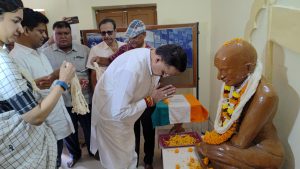 ସକ୍ରିୟ ଅହିଂସାର ପ୍ରବକ୍ତା ଥିଲେ ମହାତ୍ମା ଗାନ୍ଧୀ: ଭର୍ତ୍ତୃହରି ମହତାବ