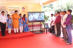 ୨୦କ ପଣିକିଆରେ ବୃଦ୍ଧାଶ୍ରମ’ ଭିଡ଼ିଓ ଉନ୍ମୋଚନ କଲେ ମନ୍ତ୍ରୀ ଶ୍ରୀ ହରିଚନ୍ଦନ