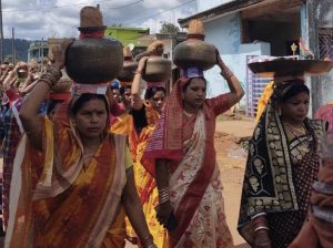 ନୁଆସାହିରେ ମା’ ଦୁର୍ଗାଙ୍କ ଆବାହନ, କଳସ ଶୋଭାଯାତ୍ରା ରେ ଆଧ୍ୟାତ୍ମିକ ପରିବେଶ : ମହାଷ୍ଟମୀରୁ ବିଜୟାଦଶମୀ ଯାଏଁ ଜମିବ ପୂଜା ମହୋତ୍ସବ, ନୃତ୍ୟ ଓ ସଙ୍ଗୀତରେ ଝୁମିବେ ଶ୍ରଦ୍ଧାଳୁ