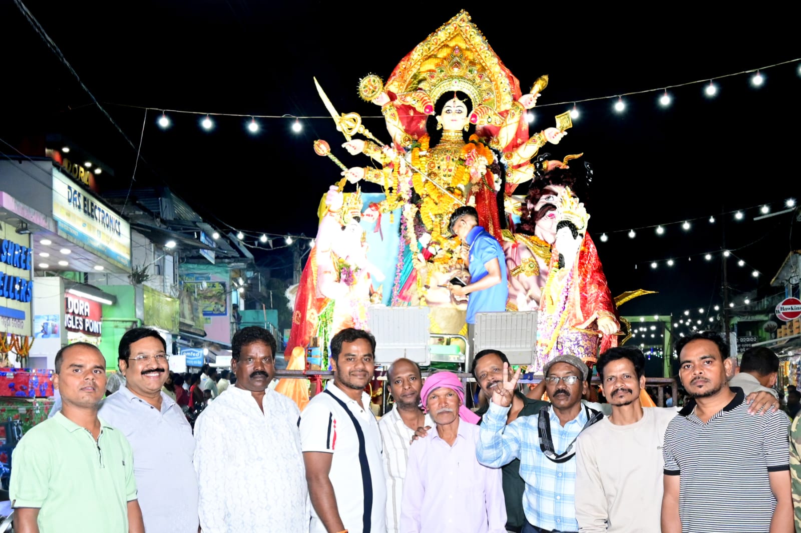 ଭକ୍ତିମୟ ପଟୁଆରରେ ମା’ ଦୁର୍ଗାଙ୍କୁ ବିଦାୟ : ଶତାଧିକ ଭକ୍ତଙ୍କ ସମାଗମରେ ମା’ଙ୍କ ଭସାଣି