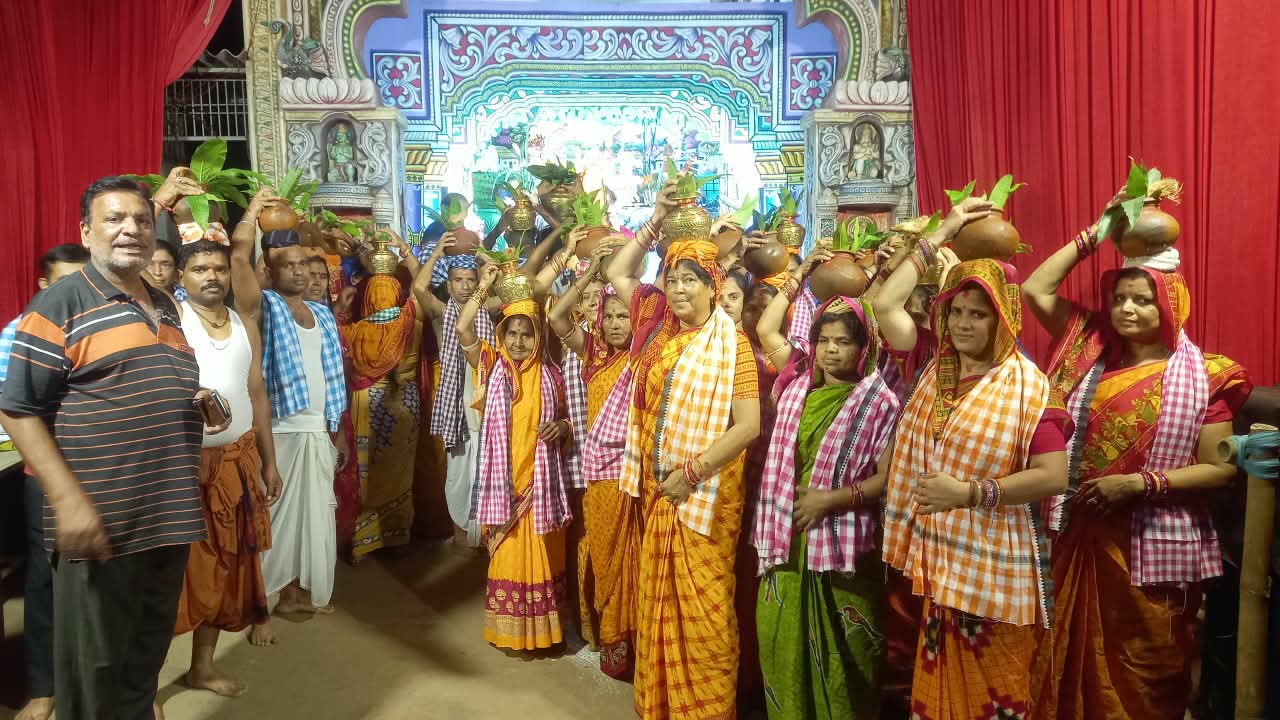ଜେନାଦେବୀ ବଜାର ରୌପ୍ୟଜୟନ୍ତୀ ଉତ୍ସବ ପାଳନ ପାଇଁ କଳସଯାତ୍ରା
