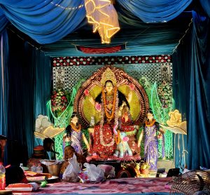 ଗଡ଼ ବୁଢ଼ାପଙ୍କରେ ମା’ ଗଜଲକ୍ଷ୍ମୀଙ୍କ ପୂଜା ମହୋତ୍ସବ, ଭକ୍ତିମୟ ପରିବେଶରେ ଉତ୍ସବମୁଖର ଗ୍ରାମ