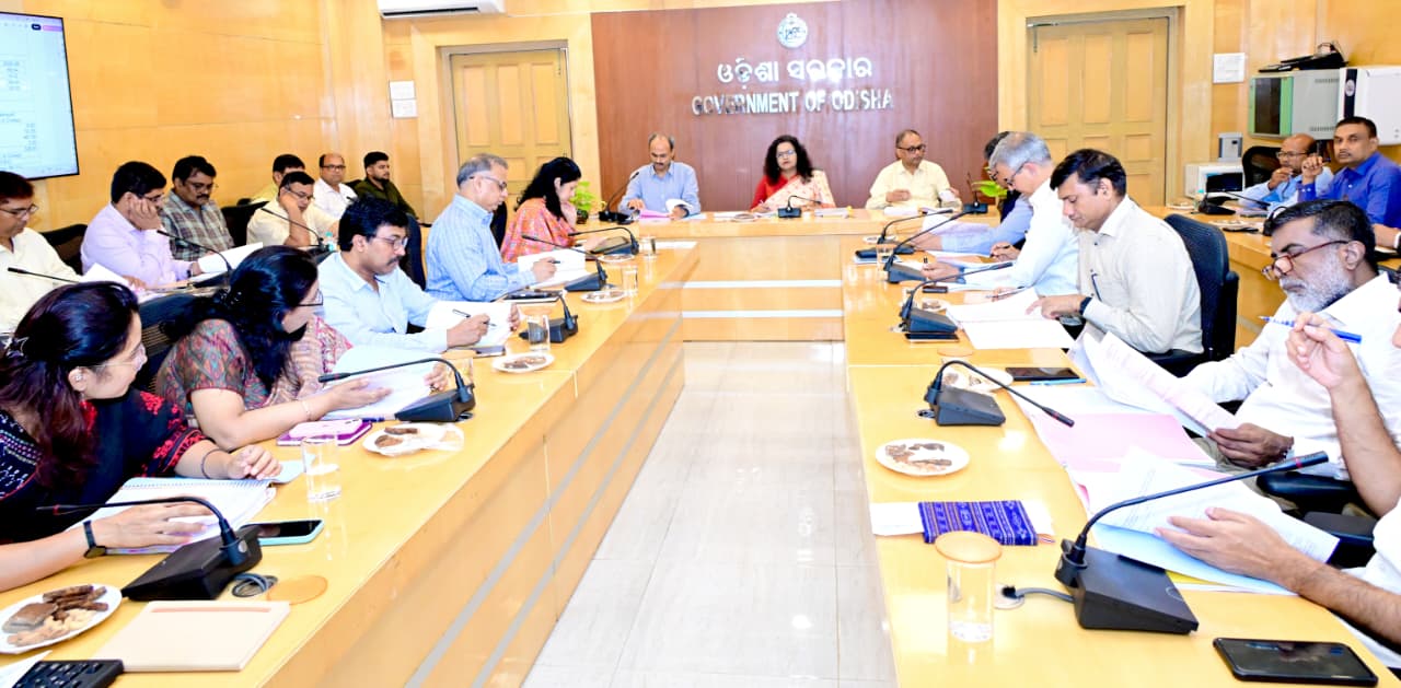 ମୁଖ୍ୟ ଶାସନ ସଚିବ ଶ୍ରୀମତୀ ଅନୁ ଗର୍ଗଙ୍କ ଅଧ୍ୟକ୍ଷତାରେ ୧୫୧ତମ ରାଜ୍ୟସ୍ତରୀୟ ସିଙ୍ଗଲ ୱିଣ୍ଡୋ କ୍ଲିୟରାନ୍ସ ଅଥରିଟି (SLSWCA) ବୈଠକ ଅନୁଷ୍ଠିତ: ୩,୮୫୫ କୋଟି ଟଙ୍କାର ନିବେଶ ମଞ୍ଜୁର, ସୃଷ୍ଟି ହେବ ୭,୨୯୬ ନିଯୁକ୍ତି ସୁଯୋଗ