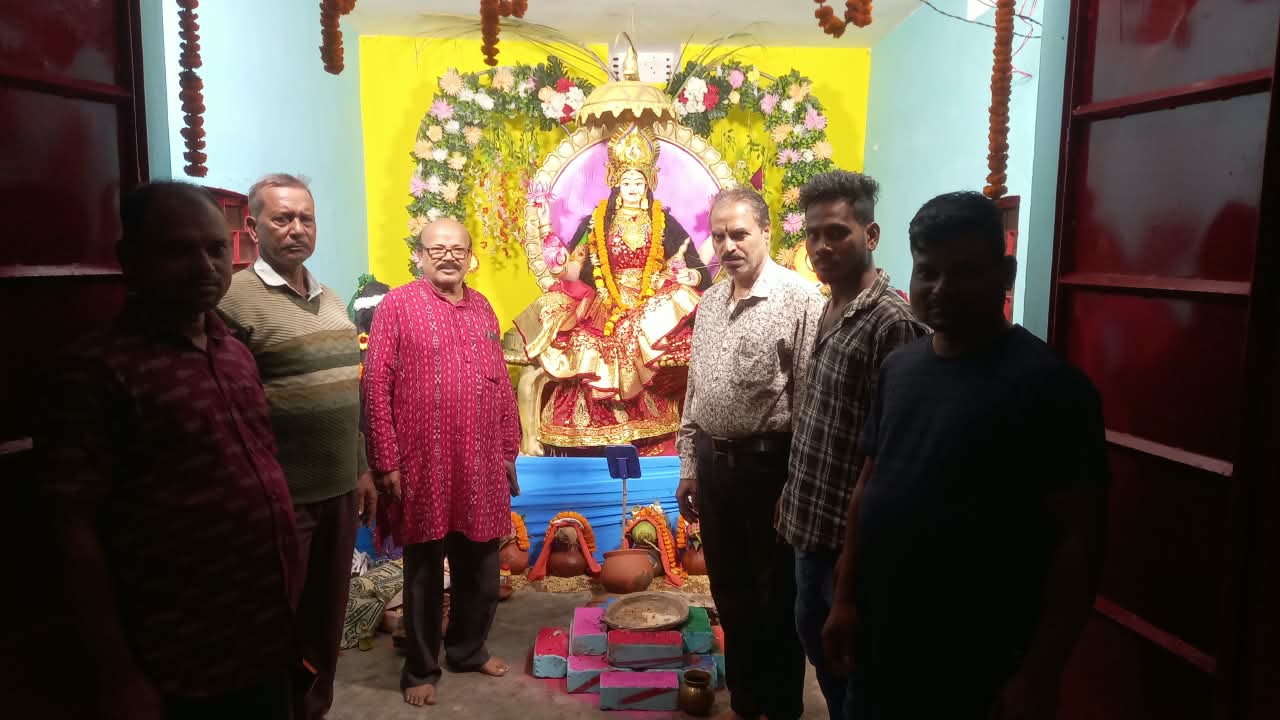 ବାଉତୀ ବଜାରରେ ଶୋଭା ପାଉଛନ୍ତି ମା’ମହାଲକ୍ଷ୍ମୀ