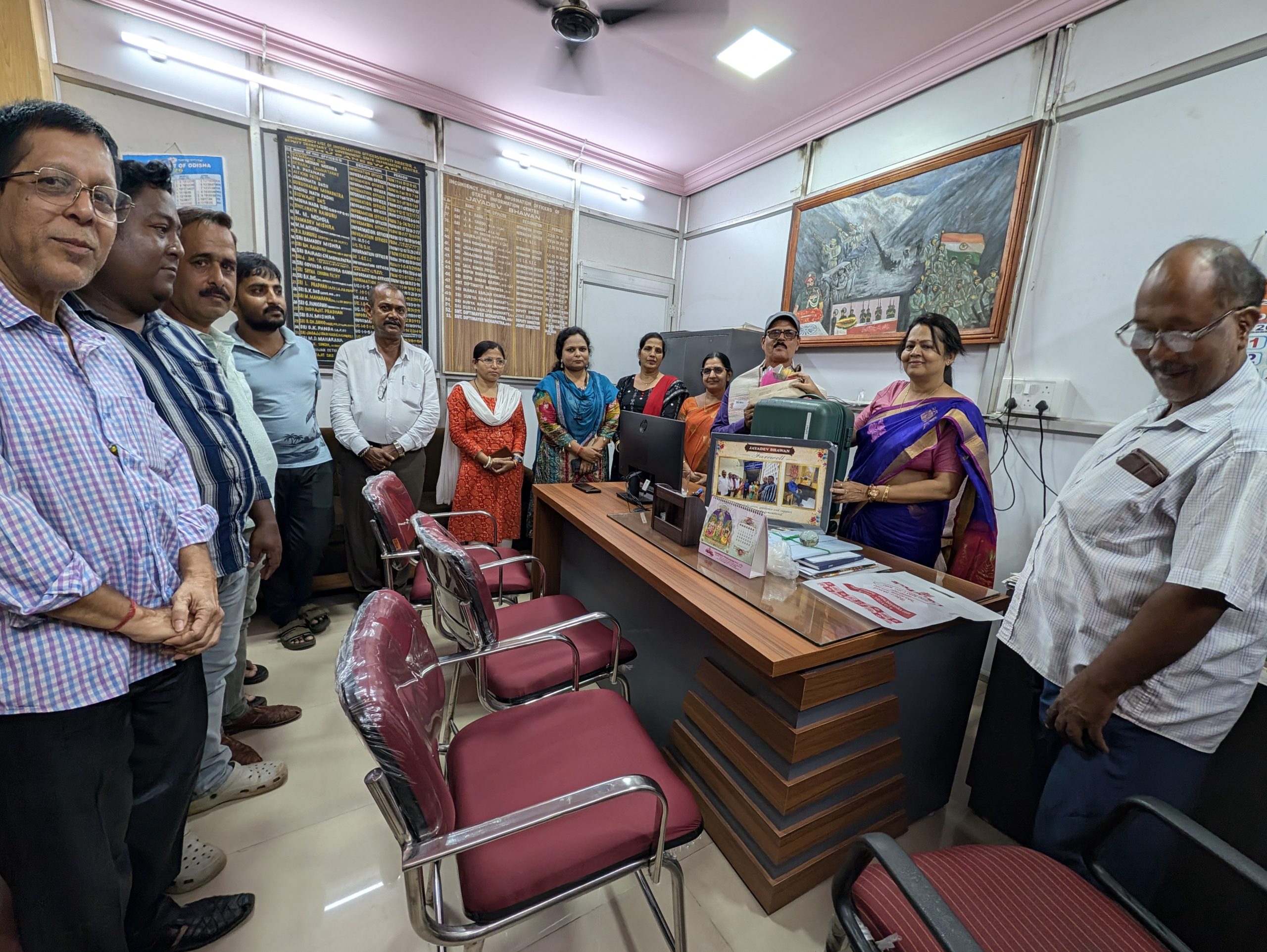 ଜୟଦେବ ଭବନ ପରିଚାଳକଙ୍କୁ ଅବସରକାଳୀନ ସମ୍ବର୍ଦ୍ଧନା