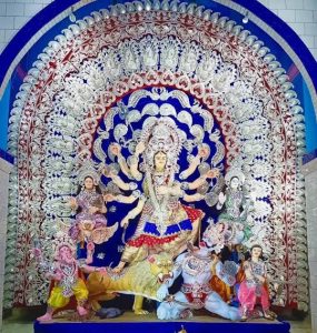 ଦୁର୍ଗାପୂଜାରେ ଝଲସୁଛି ଓଡ଼ିଶା: କଟକର ଚାନ୍ଦି ମେଢ଼, ଭୁବନେଶ୍ୱରର ଥିମ୍‌ ପେଣ୍ଡାଲ୍‌, ଅନୁଗୋଳରେ ଭକ୍ତିମୟ ପରିବେଶ