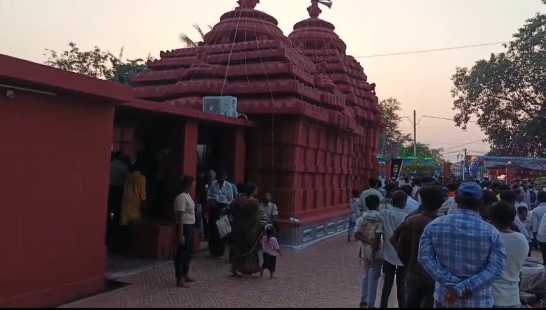 ମାଂ ଲଙ୍କେଶ୍ୱରୀ ଙ୍କ ଖଣ୍ଡା ବସା ଯାତ୍ରା ଧୁମ ଧାମ ରେ ପାଳିତ ହୋଇଯାଇଛି