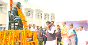 ଓଡ଼ିଶା ବିଧାନସଭା ପରିସରରେ ଉତ୍କଳମଣି ଗୋପବନ୍ଧୁ ଦାସଙ୍କ ଜୟନ୍ତୀ ପାଳିତ; ଶ୍ରଦ୍ଧାସୁମନ ଅର୍ପଣ କଲେ ମୁଖ୍ୟମନ୍ତ୍ରୀ ଶ୍ରୀ ମୋହନ ଚରଣ ମାଝୀ