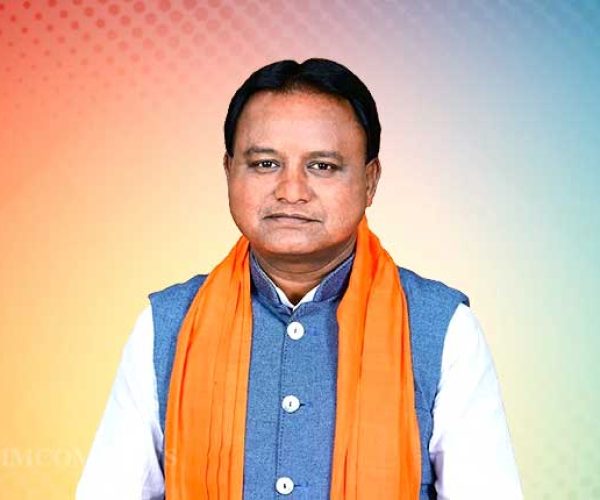 SC-ST ଛାତ୍ରଛାତ୍ରୀଙ୍କୁ ବଡ଼ ଆଶ୍ୱସ୍ତି: ସରକାରୀ ମେଡିକାଲ୍-ଇଞ୍ଜିନିୟରିଂ କଲେଜରେ ଆଡମିଶନ୍ ବେଳେ ଦେବାକୁ ପଡ଼ିବନି ଫି