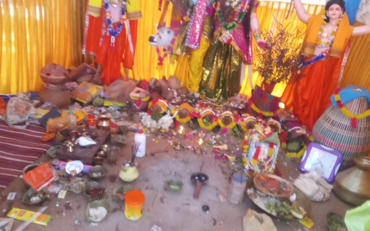 କର୍ମାଠ ଗାଁରେ ଶୋହଲ ପ୍ରହର ନାମ ଯଜ୍ଞ ଅନୁଷ୍ଠିତ ହୋଇଯାଇଛି
