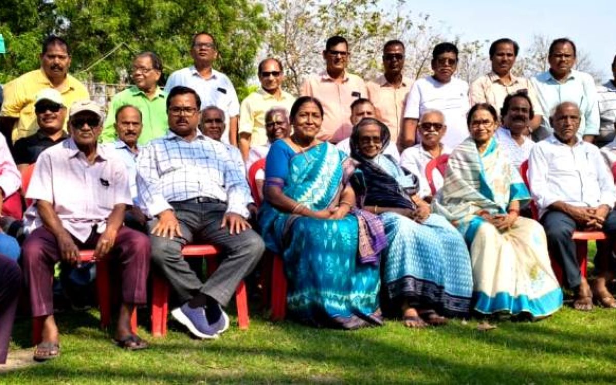 ସ୍କଟଲାଣ୍ଡପୁର ଠାରେ ଅବସରପ୍ରାପ୍ତ କର୍ମଚାରୀ ସଂଘର ବୈଠକ ଅନୁଷ୍ଠିତ