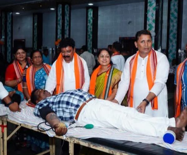 ଧର୍ମେନ୍ଦ୍ରଙ୍କ ଜନ୍ମଦିନରେ ୧୭୫ ୟୁନିଟ୍ ରକ୍ତ ସଂଗ୍ରହ