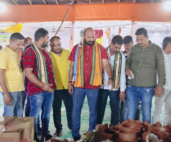 ସାଉଥ୍ ବଲଣ୍ଡାରେ ଭବ୍ୟ ବାଣିଜ୍ୟ ମେଳା ଉଦ୍ଘାଟିତ, ଯୋଗଦେଲେ ବିଧାୟକ ବ୍ରଜକିଶୋର ପ୍ରଧାନ
