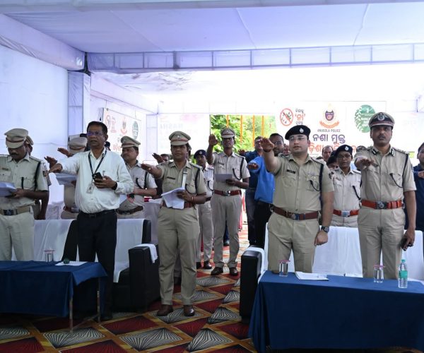 ଅନୁଗୋଳରେ ରାଜ୍ୟସ୍ତରୀୟ ନିଶା ନିବାରଣ କାର୍ଯ୍ୟକ୍ରମ: ୧୦୦୦ କେଜିରୁ ଅଧିକ ଚୋରା ଗଞ୍ଜେଇ ନଷ୍ଟ