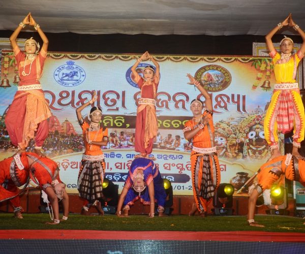 ଗୋଟିପୁଅ ନୃତ୍ୟରେ ଝୁମିଲେ ଦର୍ଶକ