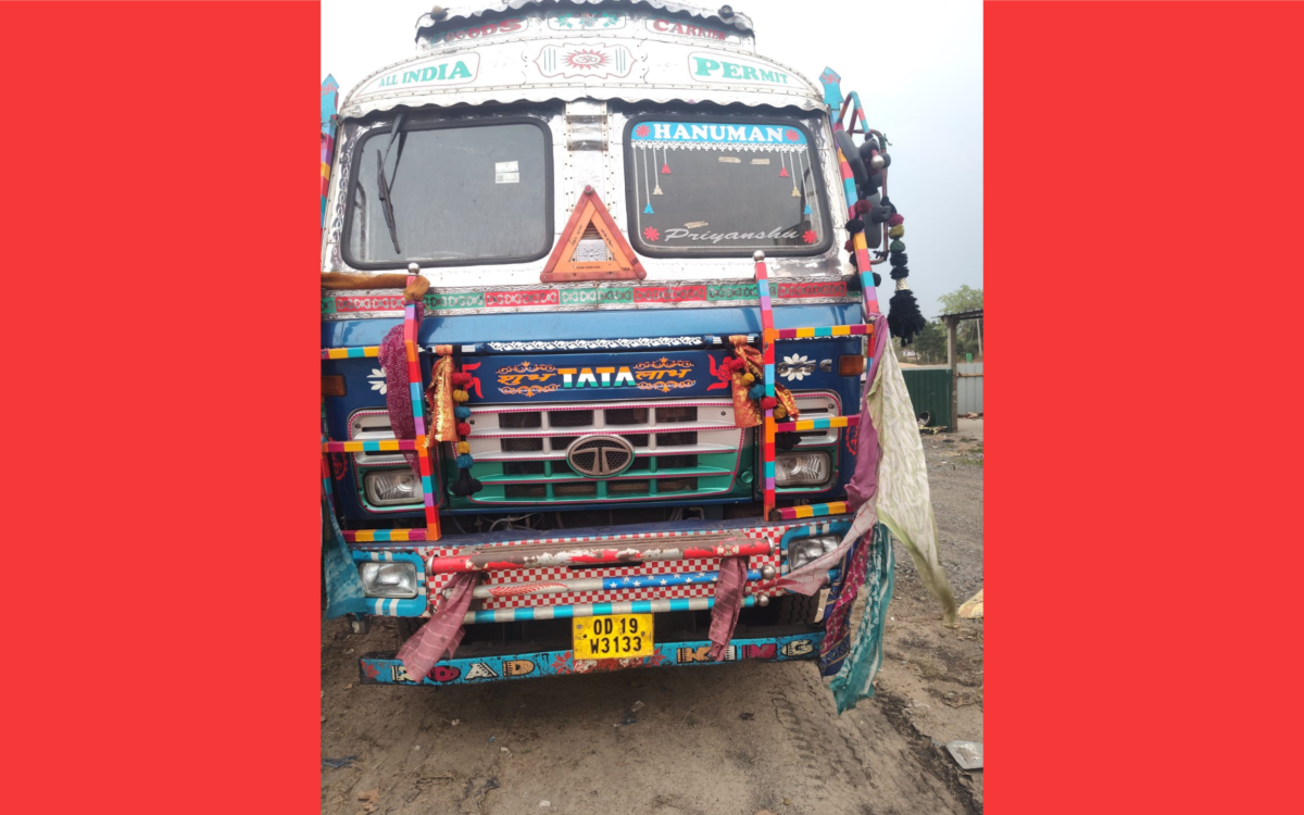 ୧୬ଚକିଆ ଚୋରା କୋଇଲା ବୋଝେଇ ଟ୍ରକ ଜବତ ଚାଳକ ଗିରଫ