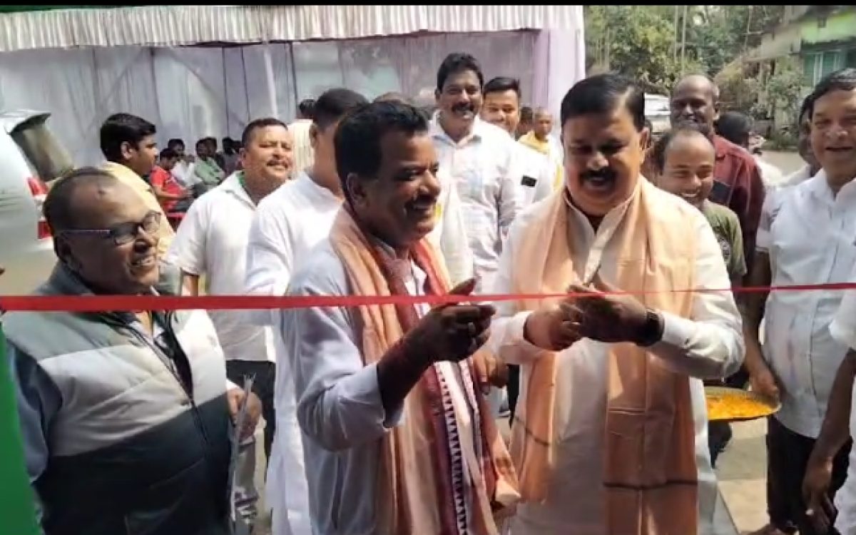 ନାଟ୍ୟନିର୍ଦେଶଜ ମଞ୍ଚ ଜ୍ୟୋତି ଶରତ ଚନ୍ଦ୍ର ବିଶ୍ୱାଳ ଙ୍କ ପ୍ରଥମ ଶ୍ରାଦ୍ଧ ବାର୍ଷିକ ଉପଲକ୍ଷେ ରକ୍ତଦାନ ଶିବିର ଅନୁଷ୍ଠିତ