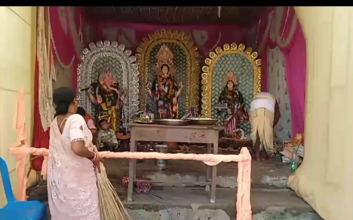 ଟିଙ୍ଗିପଦର ଠାରେ ଗଜଲକ୍ଷ୍ମୀ ପୂଜା ଅନୁଷ୍ଠିତ ହୋଇ ଯାଇଛି