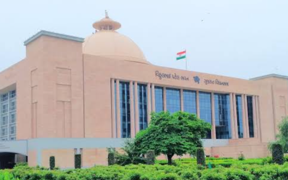 ଗୁଜରାଟରେ ସବୁ ମନ୍ତ୍ରୀଙ୍କ ଇସ୍ତଫା