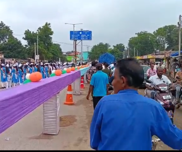 ଭଟଲିରେ ରାଜରାସ୍ତା ଉପରେ ପ୍ରଥମ ଥର ସ୍ୱାଧୀନତା ଦିବସ ପାଳନ