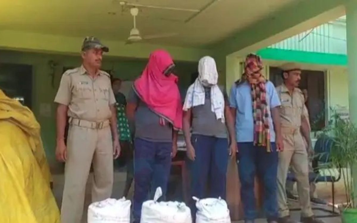 ଗଞ୍ଜେଇ କାରବାର କରୁଥିଲେ ୩ ଆଇଆରବି ଯବାନ ;ଚାକିରିରୁ ବହିଷ୍କୃତ